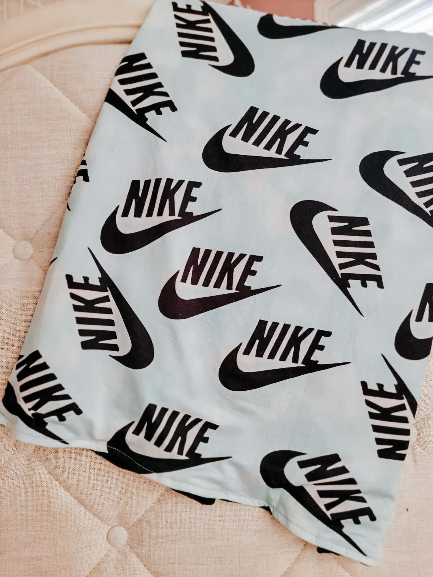 Kids Minkey & Cotton Spandex Blankets - check mark