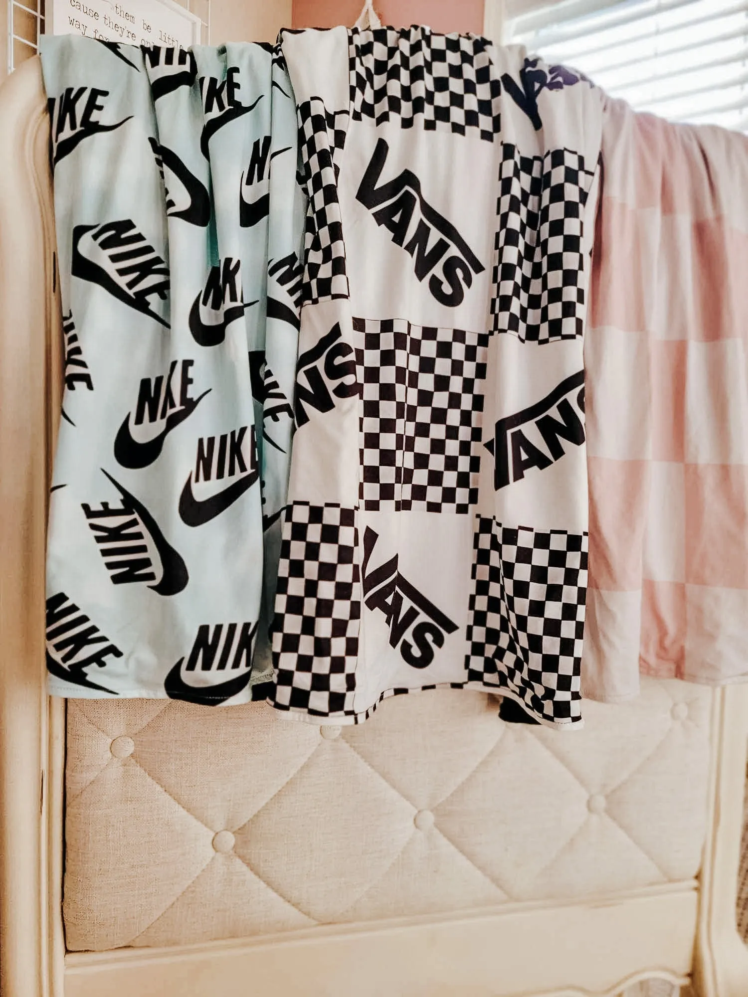 Kids Minkey & Cotton Spandex Blankets - check mark