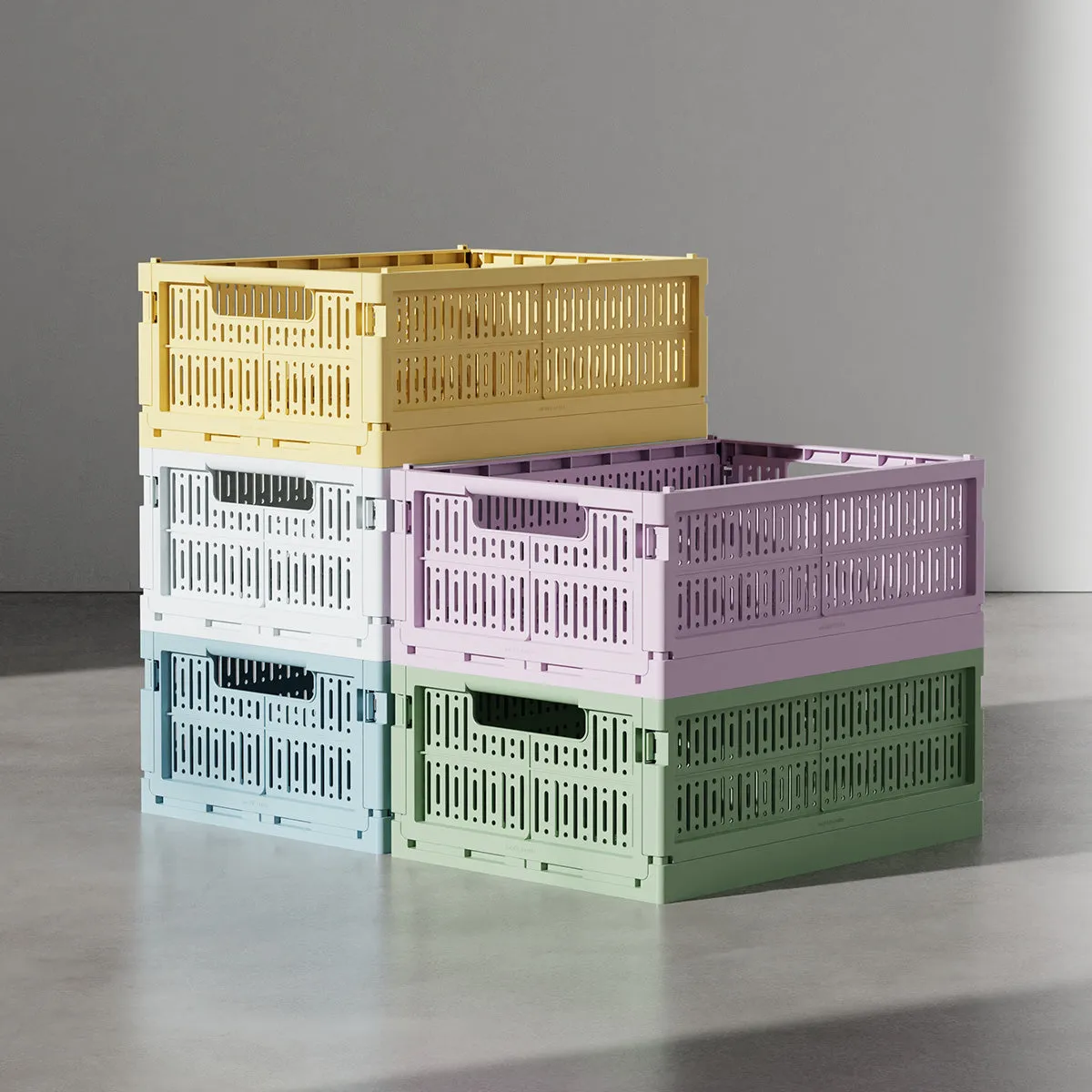 MIDI FOLDING CRATE // ICE CUBE BLUE